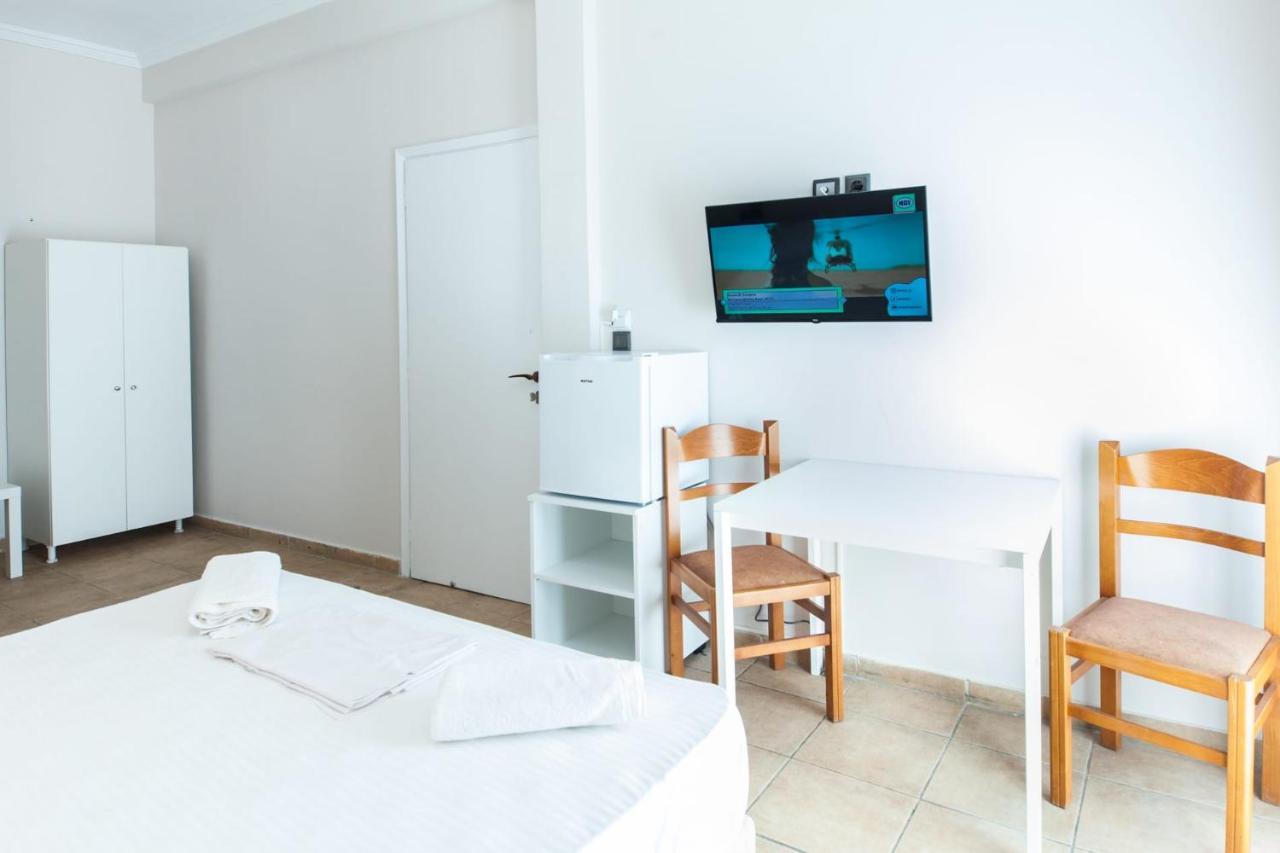 Silver Hotel Athens Double Room With Balcony Exterior photo