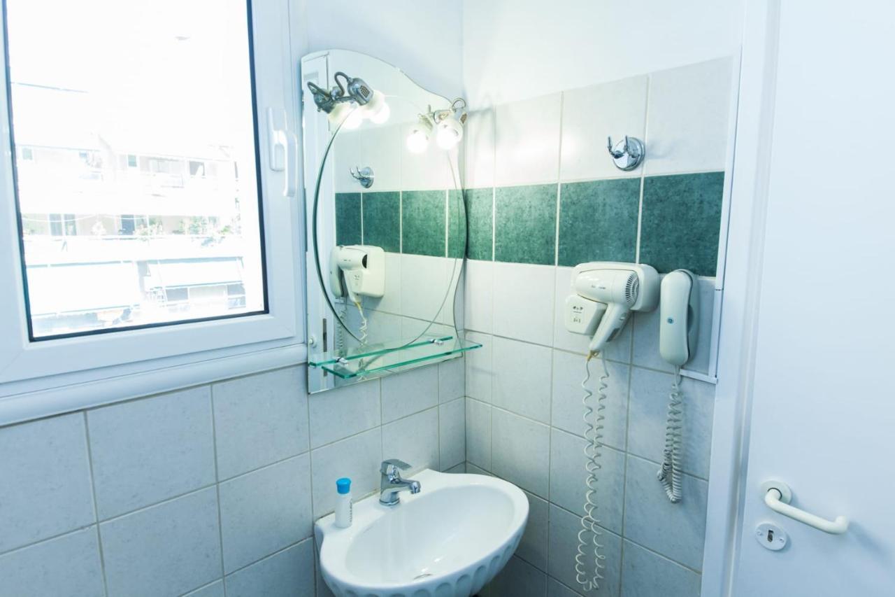 Silver Hotel Athens Double Room With Balcony Exterior photo